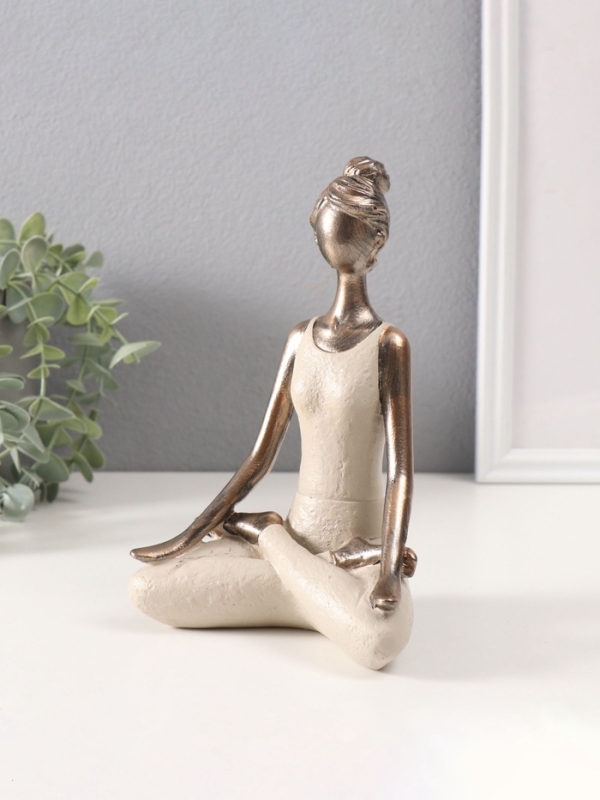 Сувенир полистоун "Девушка на йоге - дыхание" под бронзу 8х13х19 см