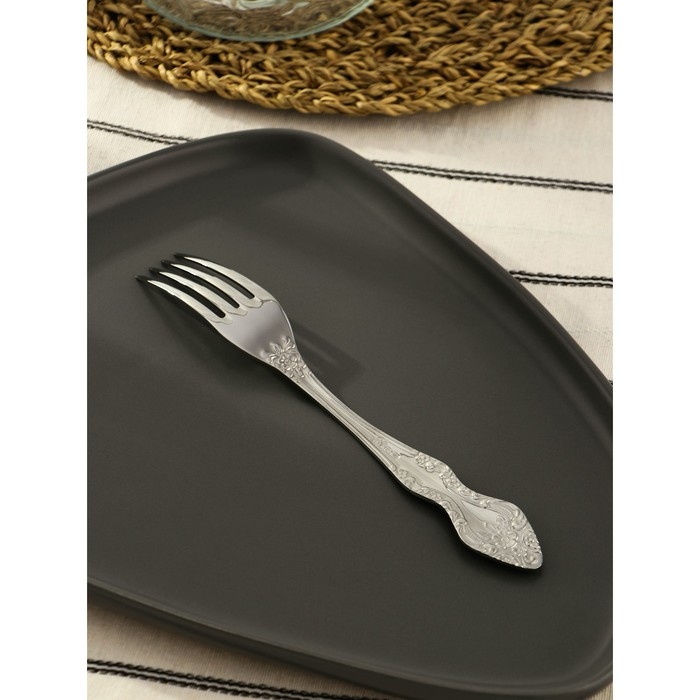 Вилка столовая &laquo;Тройка&raquo;, h=19,5 см, толщина 2 мм, цвет серебряный