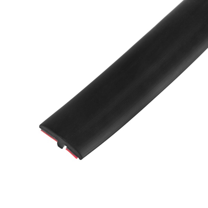 Уплотнитель стекла, самоклеящийся 1.9&times;200 см