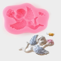 Молд &laquo;Ангел с букетом&raquo;, силикон, 9,3&times;6&times;1,9 см, цвет розовый