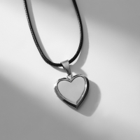 Кулон на шнурке &laquo;Для фото&raquo; сердце, цвет серебро на чёрном шнурке, 45 см