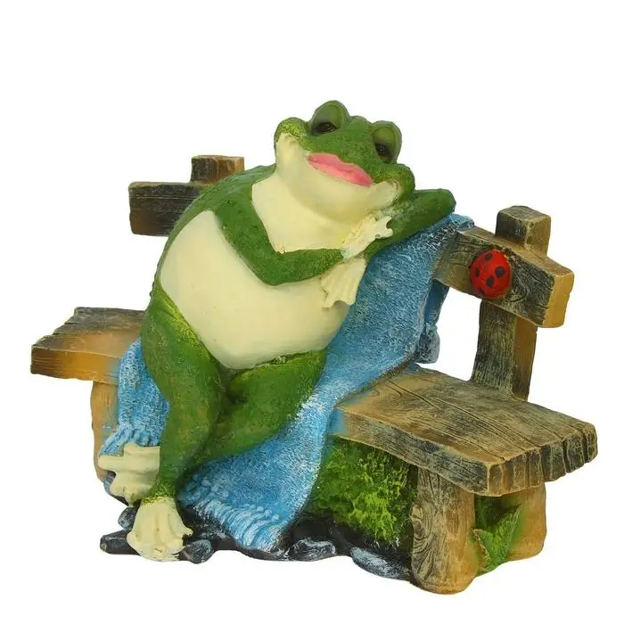 Садовая фигура "Лягушка на лавочке сидит" 27х38см