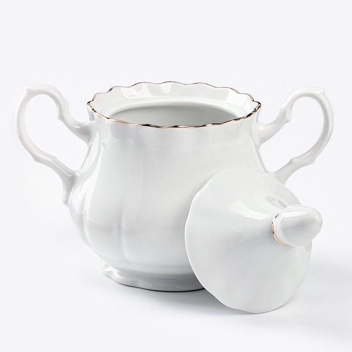 Сахарница фарфоровая с крышкой, 550 мл, цвет белый