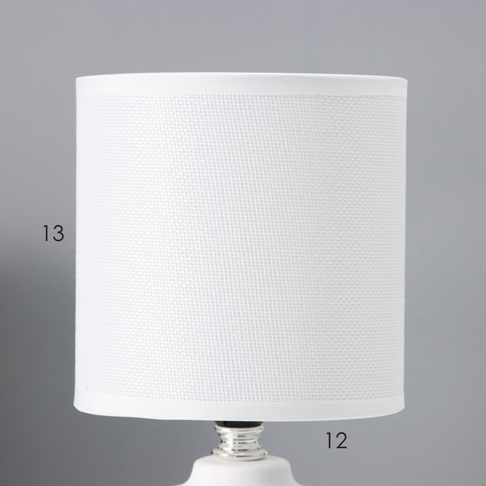 Настольная лампа с абажуром RISALUX &laquo;Фишер&raquo;, Е14, 40 Вт, белый, 13&times;13&times;27 см