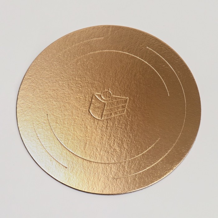 Коробка под торт 2 окна, с ручками, белая, + подложка 2,5 золото-белый , 28 х 28 х 20 см