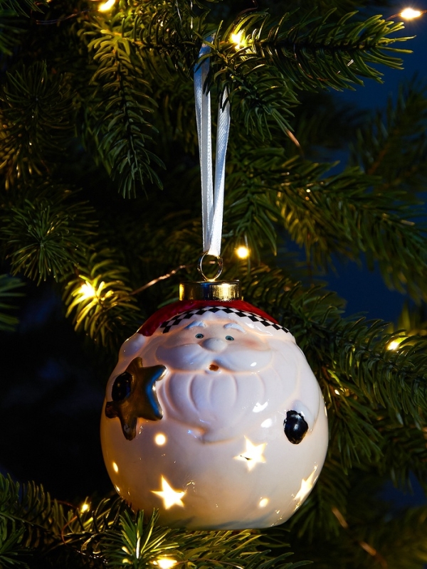 Елочный шар "Дед Мороз" 10х8.6х8.6, 1 LED, LR44x3(в компл.), Т/БЕЛЫЙ