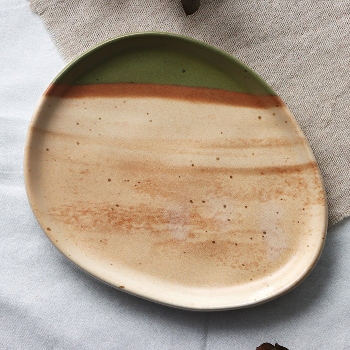 Тарелка керамическая &laquo;Самоцвет&raquo;, 18 х 14.4 см, цвет бежевый