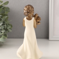 Сувенир полистоун "Девочка с букетом тюльпанов" 7,5х5х15 см