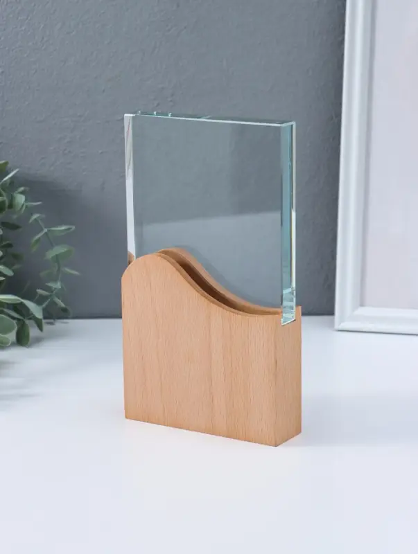 Стела наградная стекло, дерево "Волна" верх 12,3х12,2 см низ 12,3х12 см 3,5х12х21,3 см