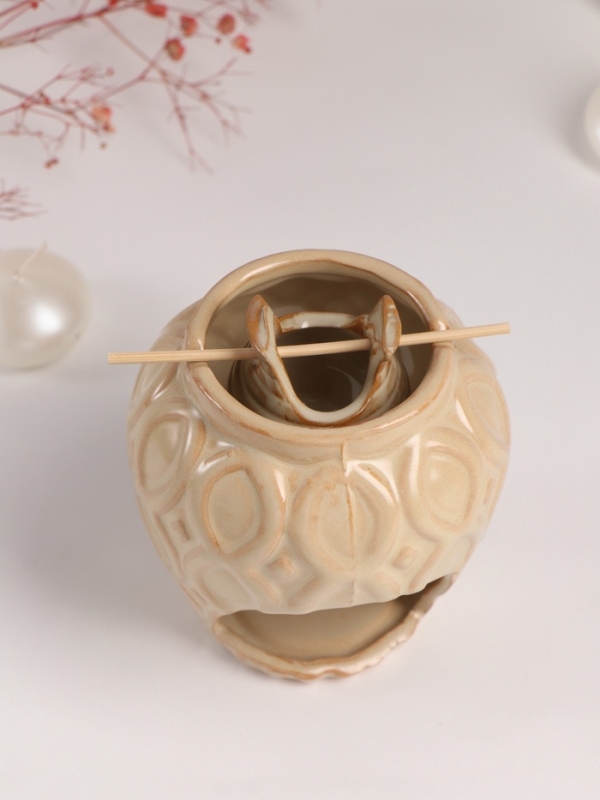 Аромалампа керамика "Кувшин" бежевая 9х9х11 см