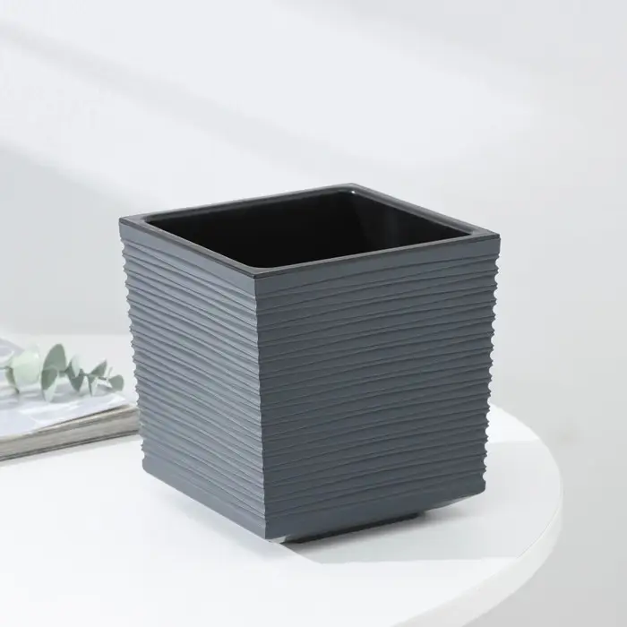 Кашпо со вставкой &laquo;Стиль&raquo;, 1,5 л, цвет графит