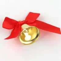 Колокольчик на булавке с бантом на выпускной, красный, d = 3,6 см