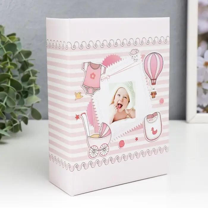 Фотоальбом 100 фото 10х15 см "Малыш" розовый