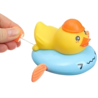 Заводная игрушка для ванны с брызгалкой &laquo;Утёнок&raquo;, Крошка Я