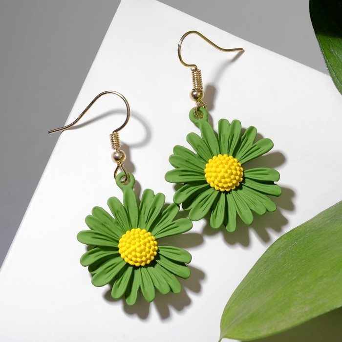 Серьги металл &laquo;Яркость&raquo; ромашки, цвет жёлто-зелёный
