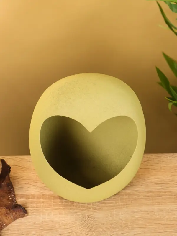 Подсвечник в форме сердца текстурный &laquo;Олива&raquo;, 16.5&times;8.5&times;22 +/- 1 см