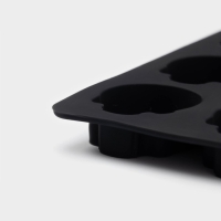 Форма для конфет и шоколада Доляна &laquo;Череп&raquo;, силикон, 21,5&times;7,8&times;1,3 см, 10 ячеек (3,2&times;2,9 см), цвет чёрный