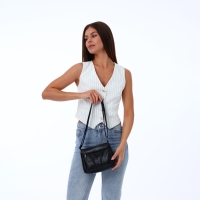 Сумка женская на молнии, цвет чёрный