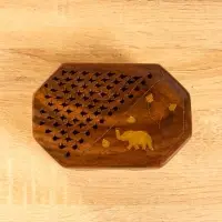 Шкатулка резная "Слоник в саду" 15х10х5 см, дерево шишам