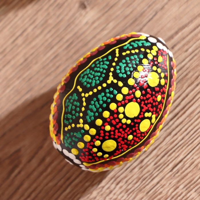 Сувенирный музыкальный инструмент Маракас "Яйцо с узором - точечная роспись" 7х5х5 см