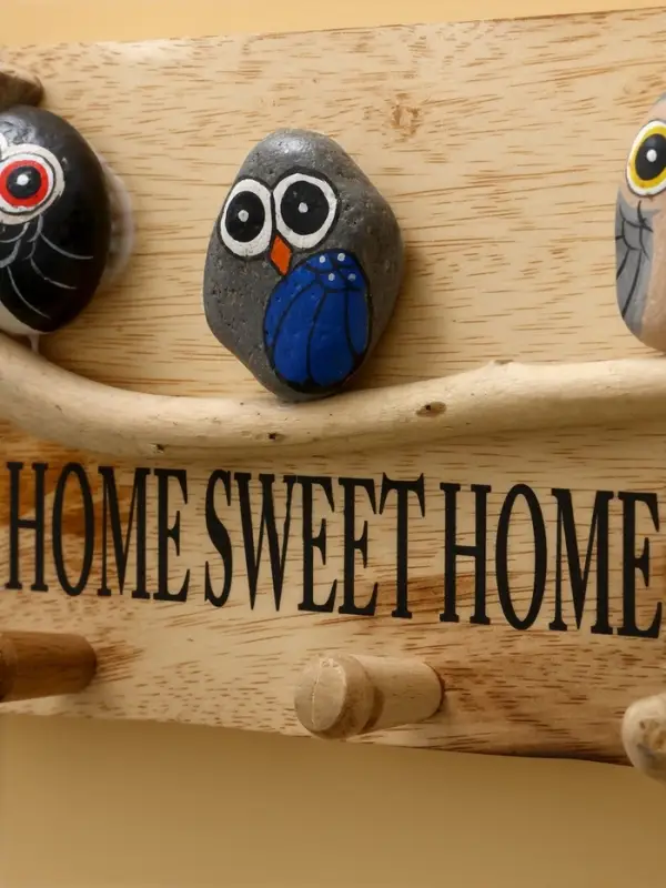 Вешалка "HOME SWEET HOME" дерево Албезия 30х6х15 см