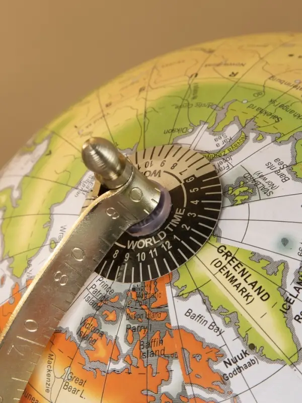 Глобус сувенирный 23х20х38 см, подставка мрамор