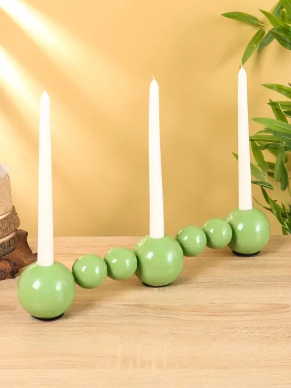 Подсвечник на 3 свечи &laquo;Бусы&raquo;, с 7 сферами, 44&times;8&times;8 см, кипарис