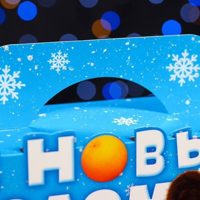 Новый год. Подарочная коробка "Чебурашка", 25 х 9,5 х 11 см.