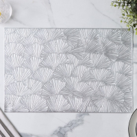 Салфетки сервировочные на стол Доляна &laquo;Веер&raquo;, 4 шт, 30&times;45 см, цвет серебряный