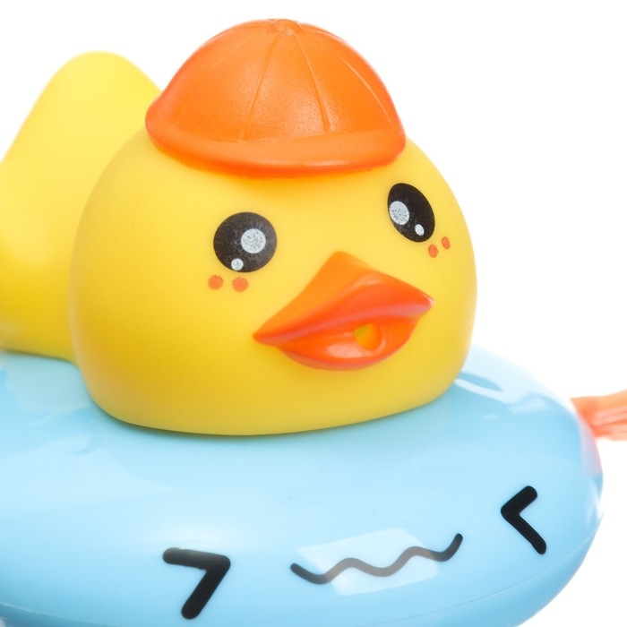Заводная игрушка для ванны с брызгалкой &laquo;Утёнок&raquo;, Крошка Я