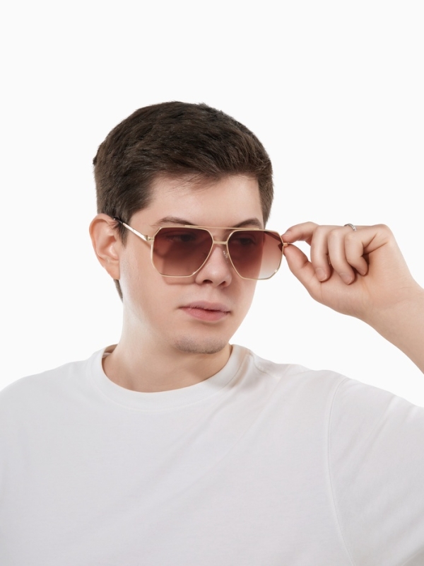 Очки солнцезащитные uv 400, дужка 14.2 см, ширина 13.1 см, линза 5.1 х 5.9 см