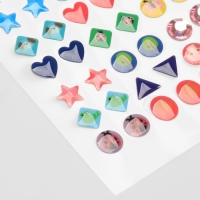 Серьги пластик &laquo;Наклейки&raquo; улыбка, фигуры, цветные
