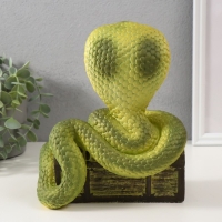 Фигурка "КОБРА НА СУНДУКЕ  20 х17 х 12 см.