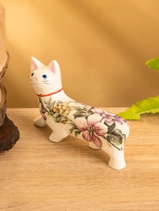 Сувенир &laquo;Котик в цветах&raquo;, 13&times;3&times;9 см, дерево, белый