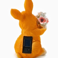 Садовая фигура "Зайка с букетом", 17х11х22 см, с подсветкой