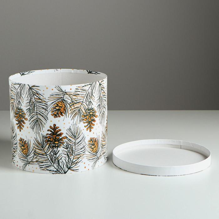 Круглая подарочная коробка &laquo;С новым годом&raquo;, 19.5 х 22 см, Новый год