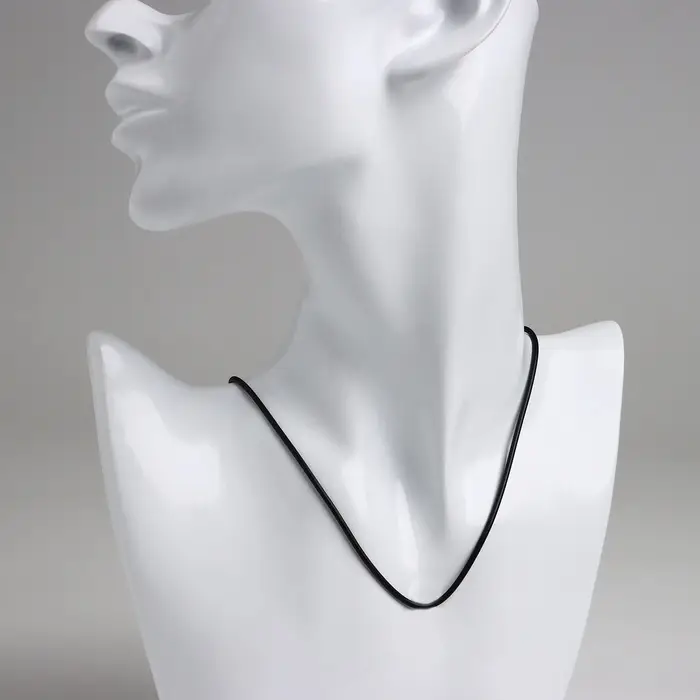 Шнурок каучуковый, неполый, 45 см, d=2 мм, чёрный в серебре