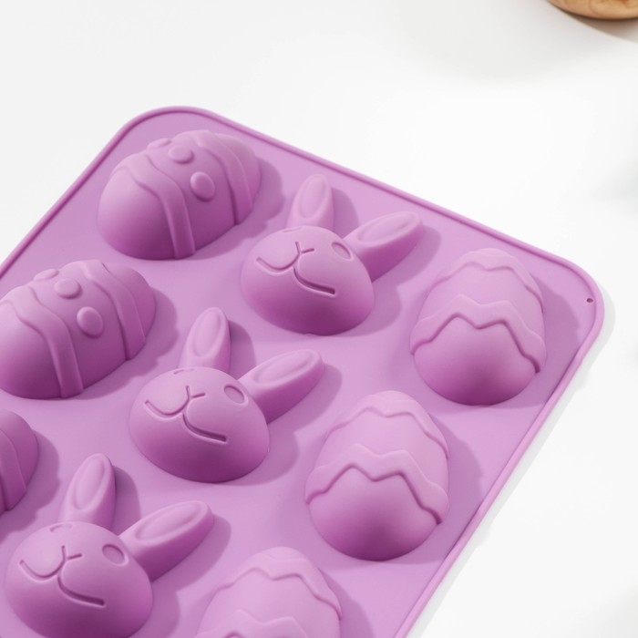 Форма для шоколада Доляна &laquo;Пасха&raquo;, силикон, 23&times;15&times;2 см, 12 ячеек, сиреневая