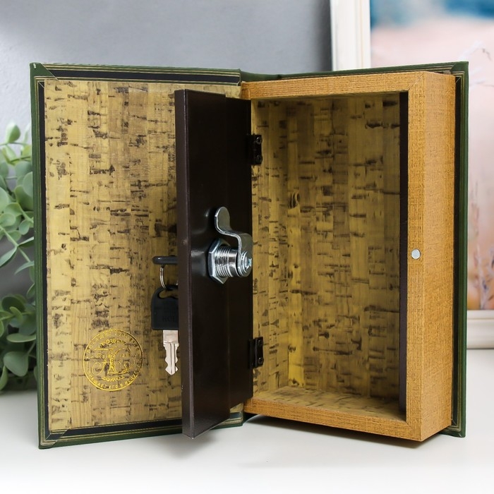 Сейф-книга дерево кожзам "Путешествия Гулливера. Джонатан Свифт" 21х13х5 см