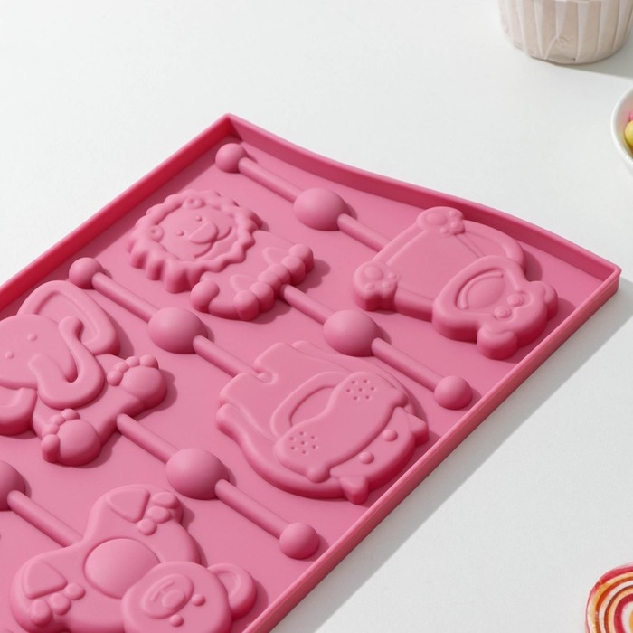 Форма для леденцов Доляна &laquo;Звери&raquo;, силикон, 27,5&times;16,5 см, 6 ячеек (6,4&times;6,4), с палочками, цвет МИКС