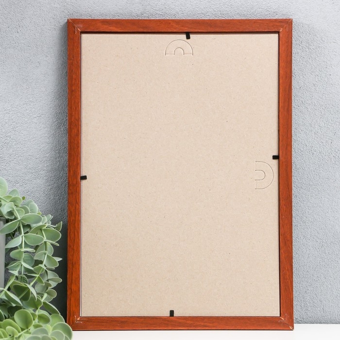 Фоторамка 21х30 см сосна, красное дерево (пластиковый экран)