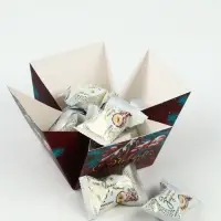 Подарочный набор &laquo;Сказочного года&raquo;: чай (50 г), конфеты (110 г), печенье брауни (120 г)