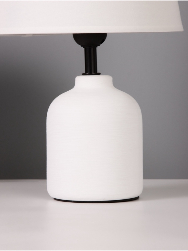 Лампа настольная "Никс" 1х40Вт Е27 белый 20х20х30см МОДЕЛЬ: