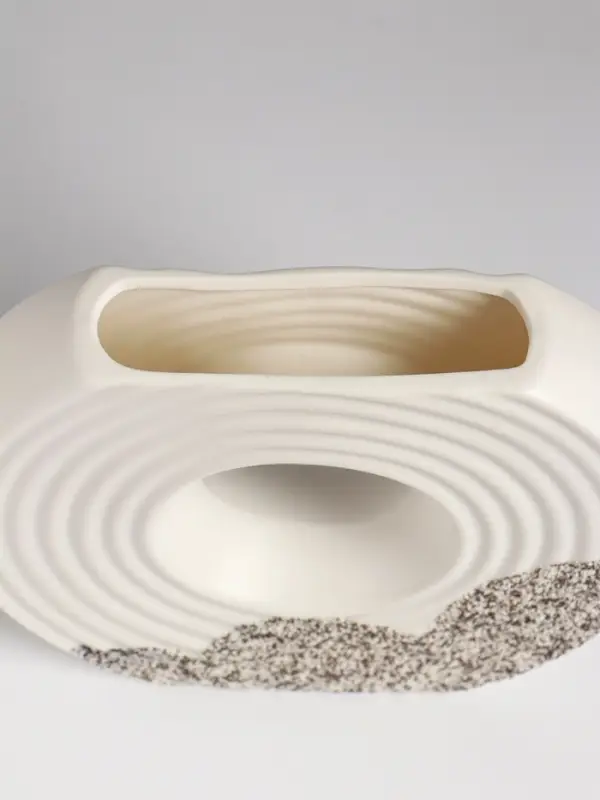 Ваза настольная керамика "Паскуаль" 16х19 см, бело-серый