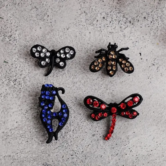 Брошь &laquo;Насекомые и кошки&raquo;, цвет МИКС в чёрном металле (неделимая фасовка 12 шт., цена за шт.)