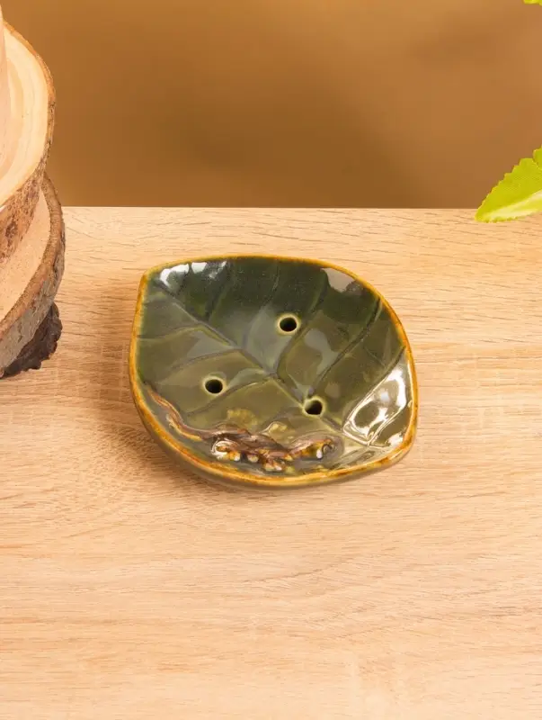 Мыльница "Геккон на листочке" керамика, цв. зелёный, 13х11х2,5 см