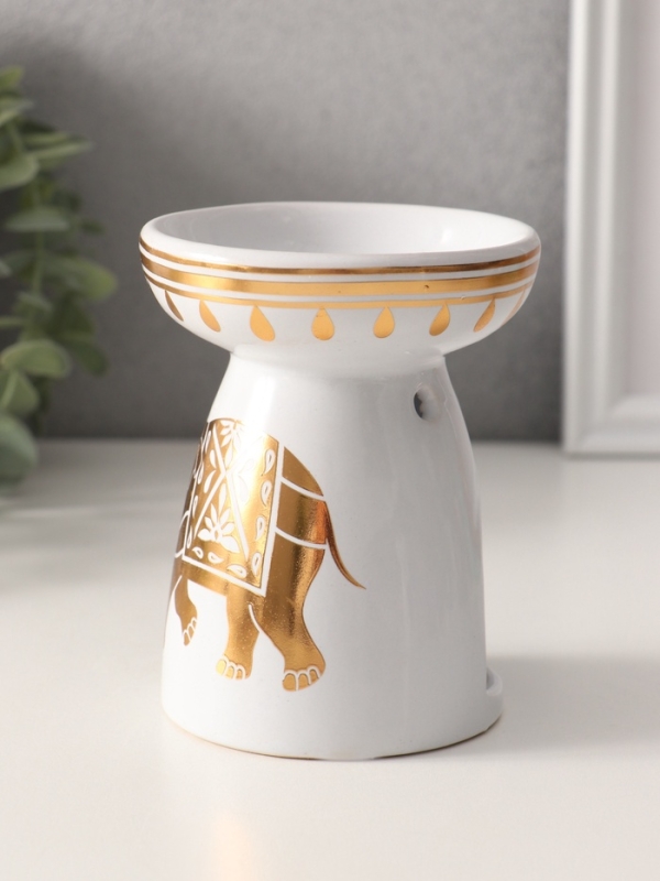 Аромалампа керамика "Индийский слон" белая с золотом 9,3х9,3х11,8 см