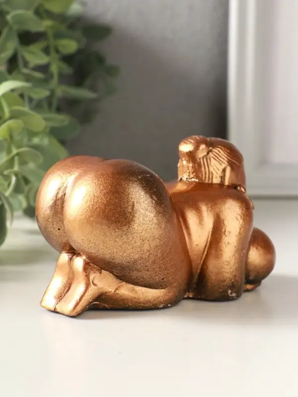 Статуэтка "Богиня плодородия лежит" 7х10х6 см, старая бронза