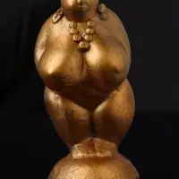 Фигура "Богиня плодородия" 13х6х6 см, бронза