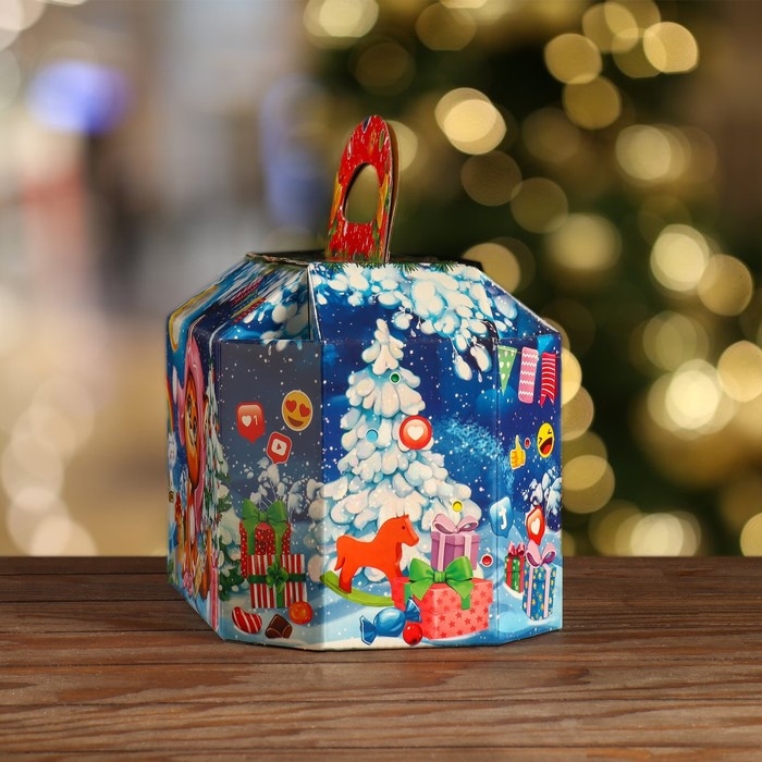 Новый год. Подарочная коробка "Подарки для котят", 16,5 х 29 х 17 см.